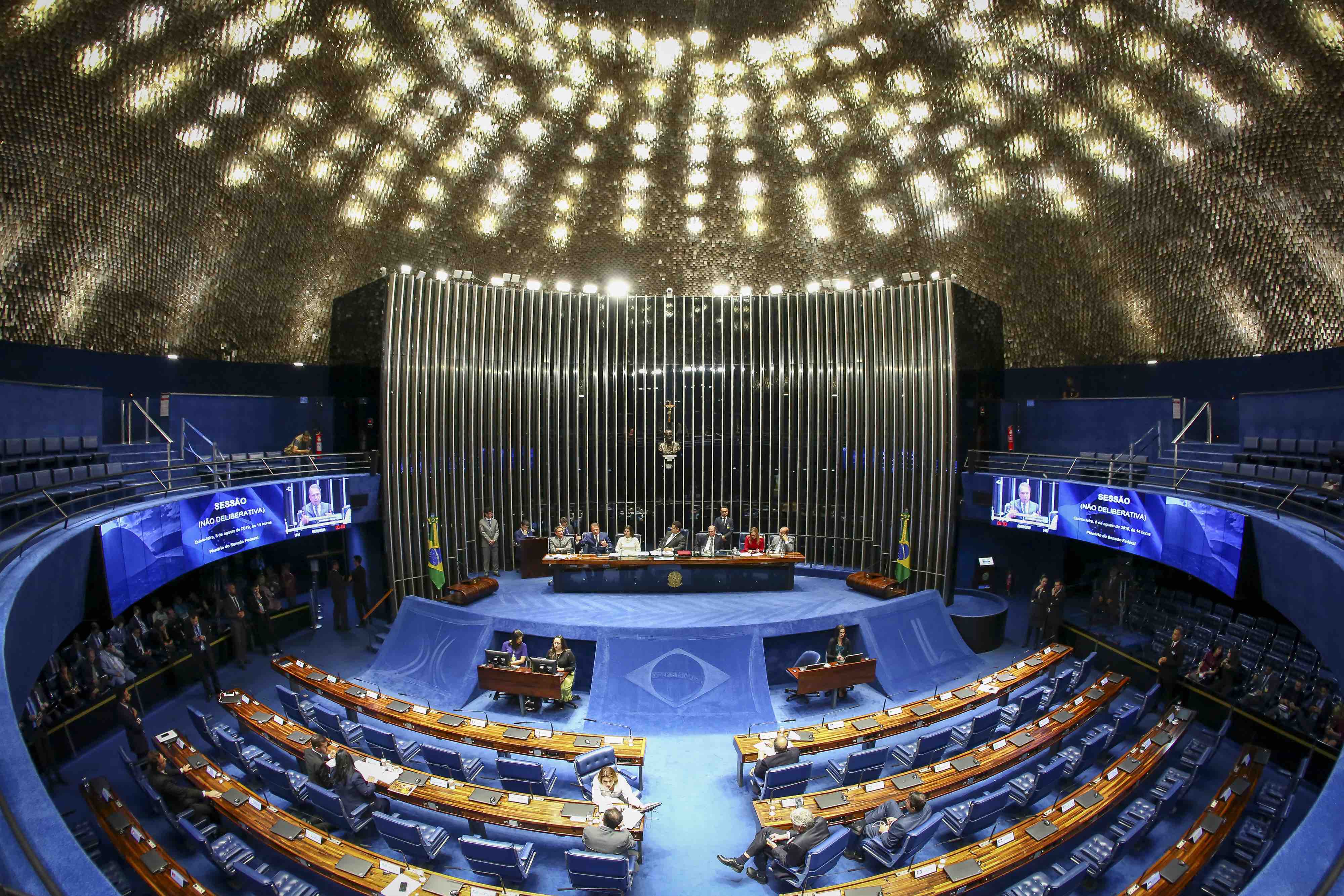 Carteira de identidade para funcionários de cartórios é aprovada e vai a sanção  Fonte: Agência Senado